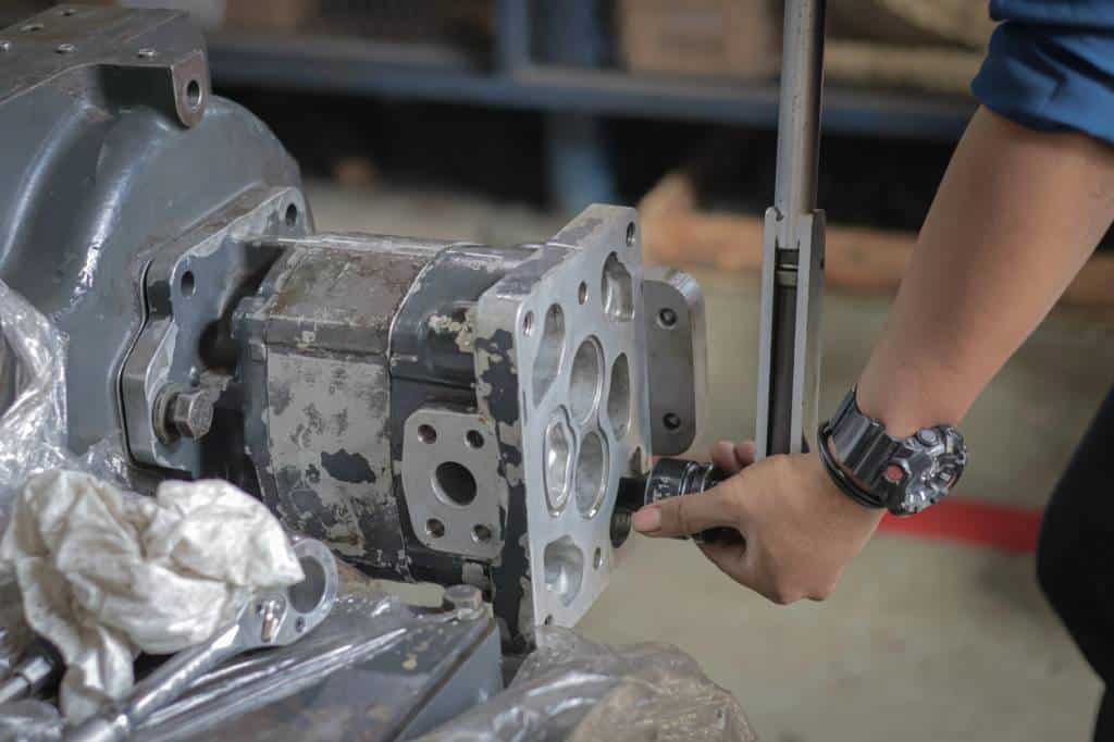 douille autotaraudeuse ancrage robuste